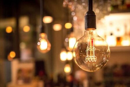 هزینه برق قصرقند باید با تعرفه گرمسیری قیمت گذاری شود/ هزینه‌های سرسام آور برق امان مردم را بریده است