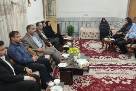 مدیرکل فرهنگ و ارشاد اسلامی سیستان و بلوچستان با خانواده شهید محسن ذوالفقاری دیدار کرد