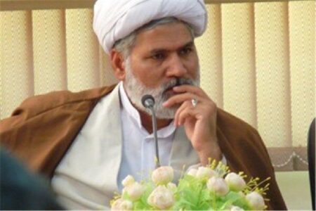 امام جمعه خاش: دفاع مقدس، رمز اقتدار و عزت ایران است