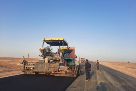 عملیات آسفالت قطعه سه بزرگراه زابل_ زاهدان آغاز شد