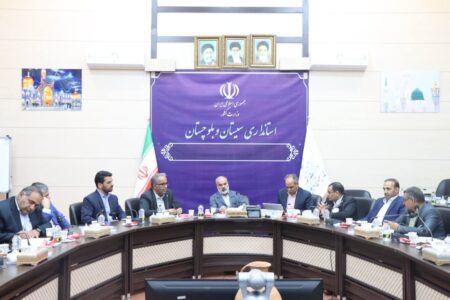 سرمایه گذاران بومی برای سرمایه گذاری در استان ترغیب شوند