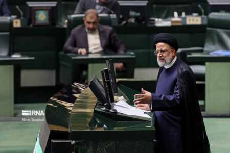 رئیس جمهور: حسرت اختلاف دولت و مجلس را به دل دشمن می‌گذاریم