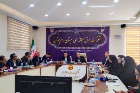 ۷ پروژه حیاتی انتقال برق در سیستان و بلوچستان  باید اجرا شود