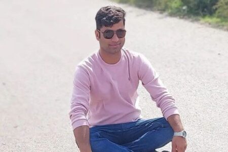 تصویری از شهید فراجا که در هیرمند به شهادت رسید