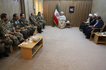 ارتش مؤمن و مقتدر مایه آرامش خاطر مردم و حراس دشمنان است