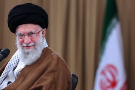 مروری بر مهمترین محورهای بیانات رهبر معظم انقلاب در دیدار با کارگران