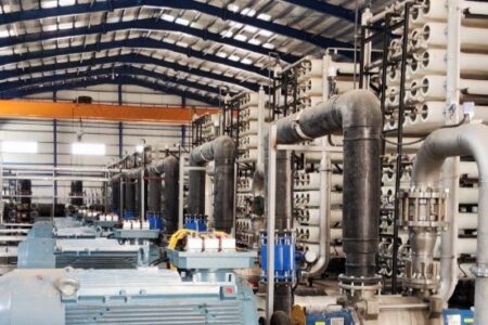 بازدید استاندار از طرح تأمین آب اضطراری منطقه سیستان و زاهدان