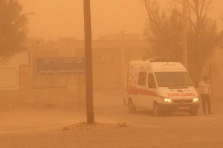 توفان ۶۲۰ نفر را در سیستان راهی بیمارستان کرد