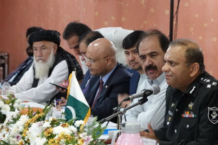 رئیس هیات اعزامی پاکستان: در زمینه توسعه بازارچه‌ها و سرمایه گذاری مشترک حمایت می‌کنیم