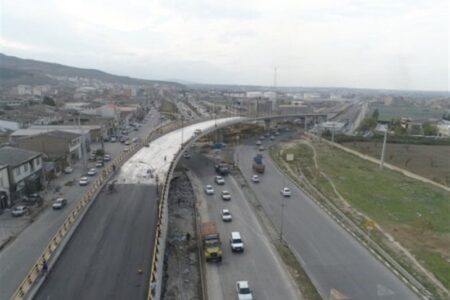 اتمام احداث پل بزرگ روگذر محور زاهدان- خاش با راه‌آهن