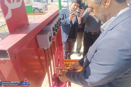 افتتاح دو طرح نفتی در شهر هامون در سیستان و بلوچستان به مناسبت هفته دولت