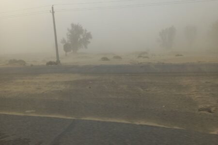 وزش باد شدید تا بیشینه ۱۰۸ کیلومتر بر ساعت زابل را درنوردید
