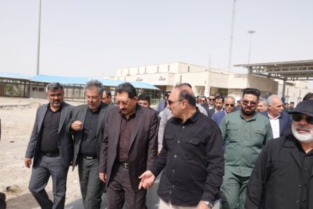 بازدید وزیر صنعت، معدن و تجارت از پایانه و بازارچه مرزی میلک