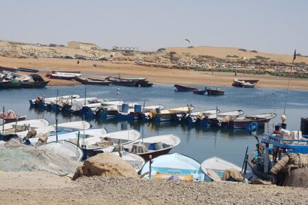 آغاز سوخت رسانی شناورهای صیادی پس از فصل مونسون در سواحل سیستان و بلوچستان