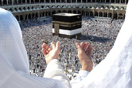 اعزام ۲۶۰ زائر حج عمره از فرودگاه بین المللی زاهدان