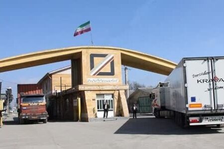 مرزهای سیستان و بلوچستان باید محل صادرات و واردات شوند