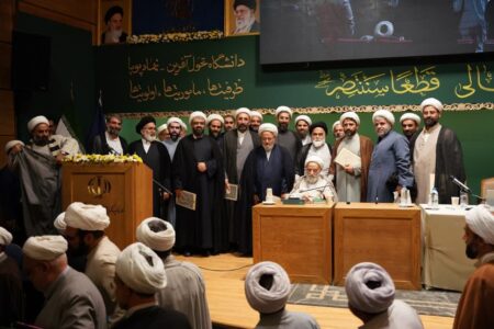 کسب رتبه سوم طرح طبیب دفتر نهاد نمایندگی مقام معظم رهبری دانشگاه علوم پزشکی زاهدان و دریافت لوح تقدیر از دستان حجت الاسلام و المسلمین محسن قرائتی