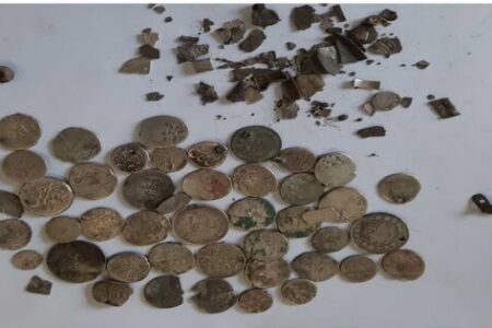 کشف سکه‌های عتیقه در زابل
