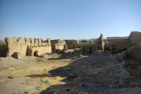 آغاز مرمت و بازسازی مرمت قلعه تاریخی اسپکه در شهرستان نیکشهر