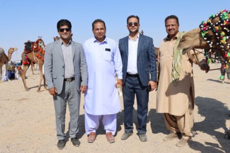 برای اولین بار مسابقات شتردوانی قهرمانی کشور بمیزبانی سیستان و بلوچستان برگزار شد