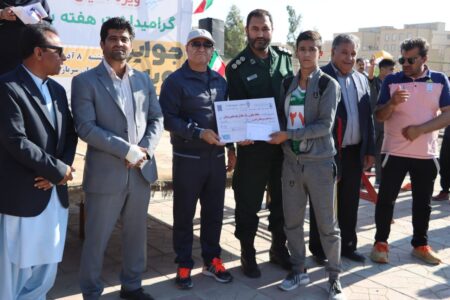 دومین همایش دوی همگانی “زاهدان من” ویژه آقایان بمناسبت هفته بسیج برگزار شد