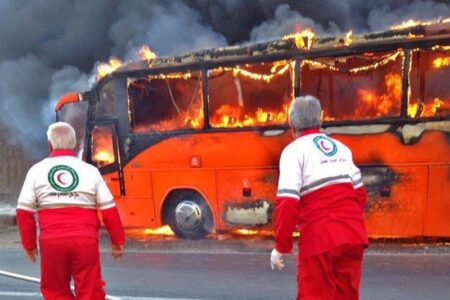 تصادف اتوبوس با تانکر سوخت در جاده زاهدان/ ۹ نفر جان باختند