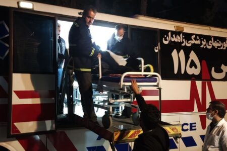 برخورد یک دستگاه وانت با اتوبوس در مسیر زاهدان به خاش ۱۴ مجروح برجا گذاشت