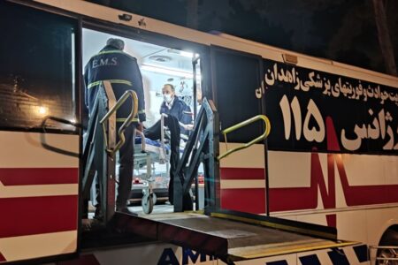 ترخیص ۱۹ نفر از مصدومین حادثه تصادف اتوبوس زاهدان_خاش از بیمارستان خاتم الانبیاء(ص) زاهدان