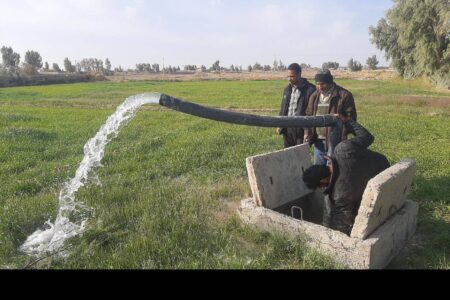شروع عملیات شست و شو شبکه های توزیع آب شهرستان زهک