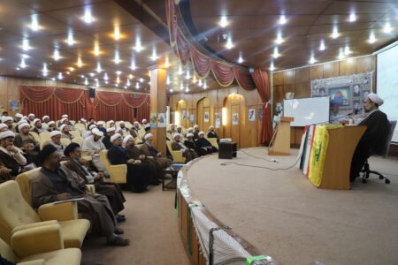 استعدادهای بالقوه حوزه‌های علمیه شناسایی و تربیت شوند