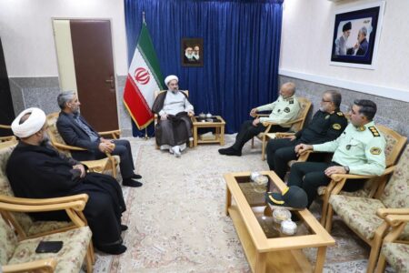 قدردانی نماینده ولی‌فقیه در سیستان و بلوچستان از خدمات نیروهای انتظامی در آغاز سال جدید