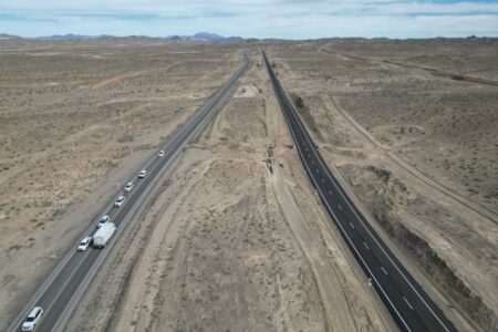 تلاش برای بهره برداری از ۷۰ کیلومتر بزرگراه در مسیر زاهدان- خاش تا پایان سال ۱۴۰۴