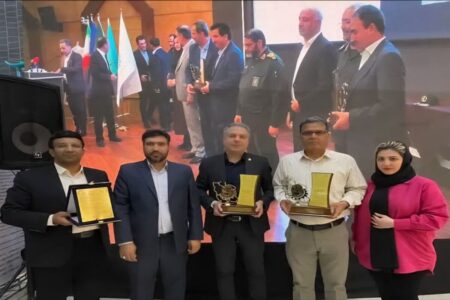 نشان اقتصاد مقاومتی به ۲ شرکت تولیدی سیستان و بلوچستان اعطا شد