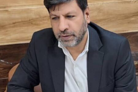 امروز سرباز ولایت باید در میدان بماند / دشمن به‌دنبال نفوذ در ذهن‌هاست نه فقط مرزها