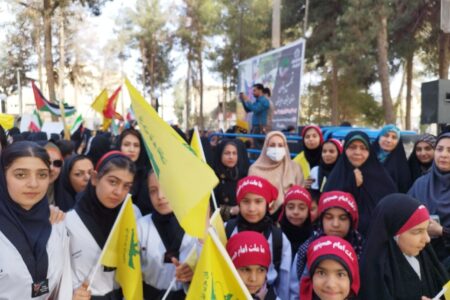 نقش‌آفرینی بانوان سیستان و بلوچستان در خط مقدم دفاع ملی/ از سنگر خانه تا جبهه اداری و فرهنگی