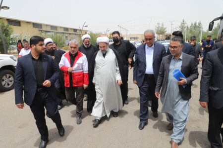 بازدید میدانی نماینده ولی‌فقیه در سیستان و بلوچستان و استاندار از روند بازگشت اتباع افغانستانی به کشورشان