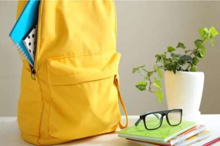 انتخاب نادرست کیف و میزتحریر، تهدیدی جدی برای سلامت ستون فقرات دانش‌آموزان