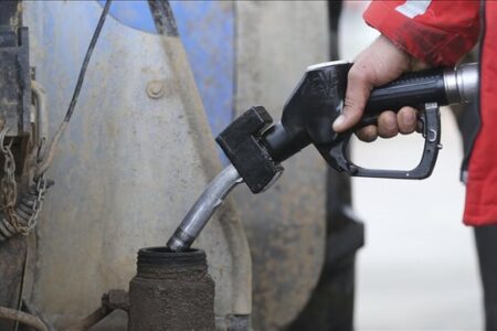 سوخت زمستانی مردم به‌طور کامل تأمین است/ توسعه جایگاه‌های جدید در دستور کار قرار دارد