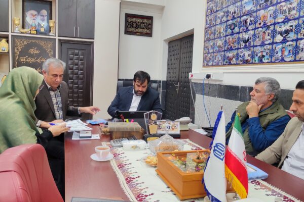 بانوی فرهنگی تهرانی طلاهایش را بخشید تا مدرسه ۳ کلاسه حضرت زهرا(س) در سیستان و بلوچستان ساخته شود